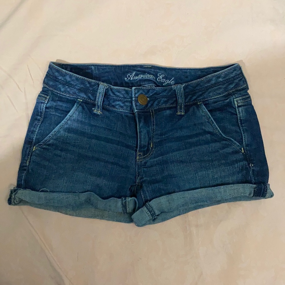 AMERICAN EAGLE size 2 jean shorts